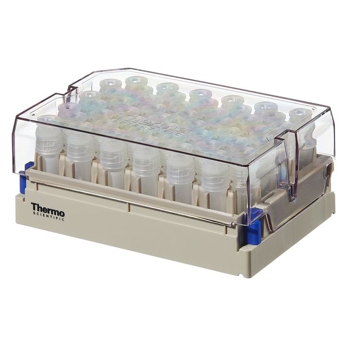 Thermo Scientific Nunc 1.8mL Externally-Threaded Universal Tubes and Racks - 1.8 mL - Natural - Case of 480 - 374501